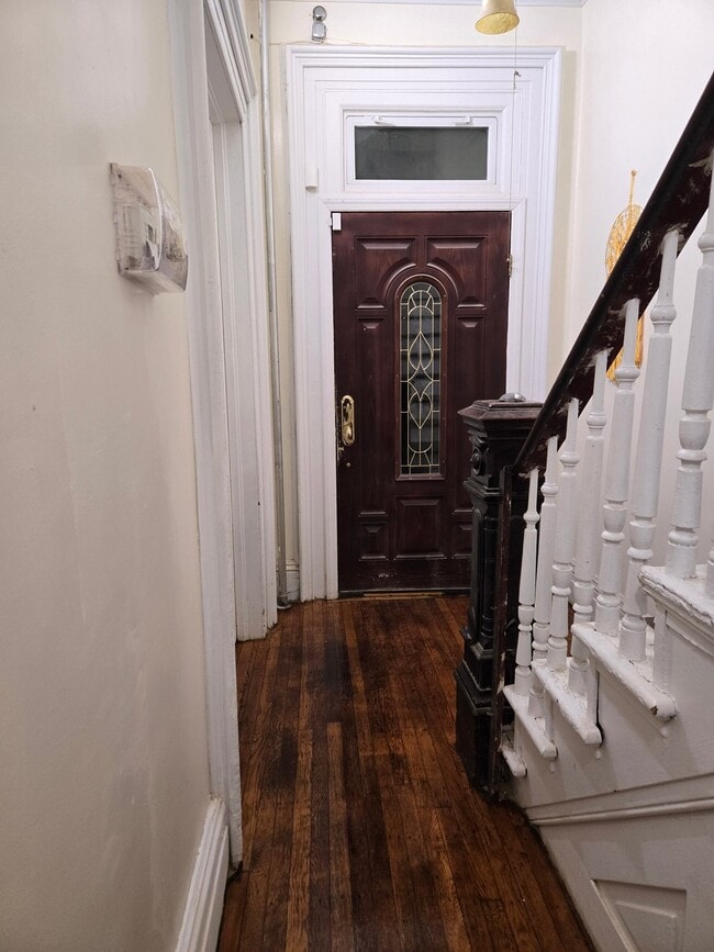 650 Monroe St Unit 1