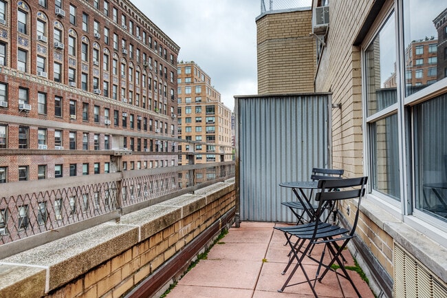 210 W 89th St Unit SI FL4-ID2286