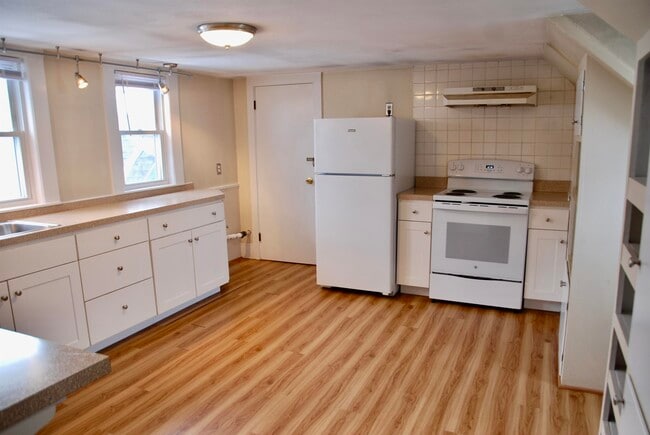 Photo - 17 Hanover St