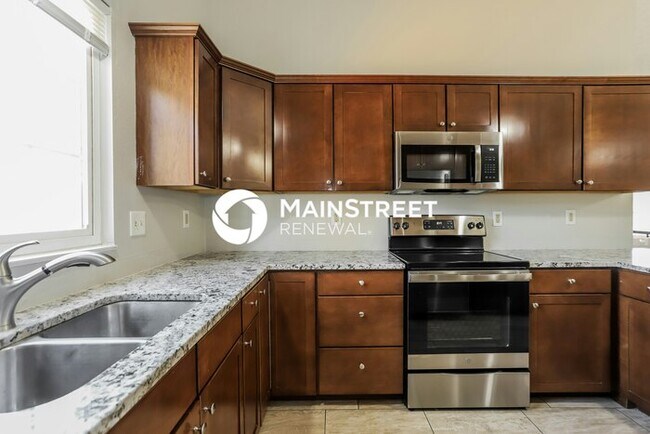 Photo - 4 Bedroom Pet-Friendly Home in Denver, CO with Main Street Renewal