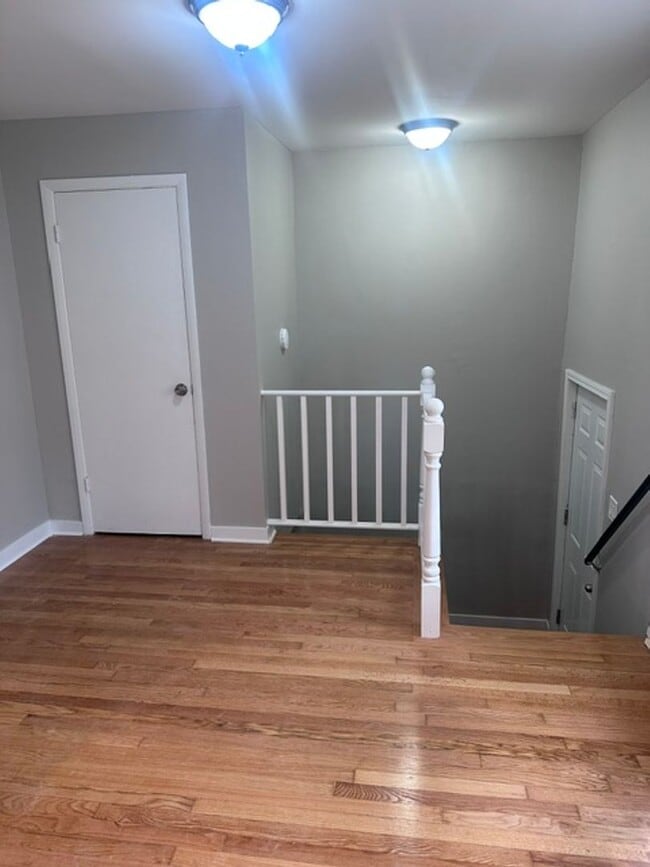 Photo - 6204 S McVicker Ave Unidad 1R