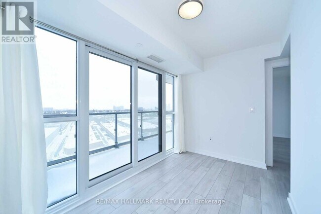 Photo - 225 Village Green Square Unit 1308