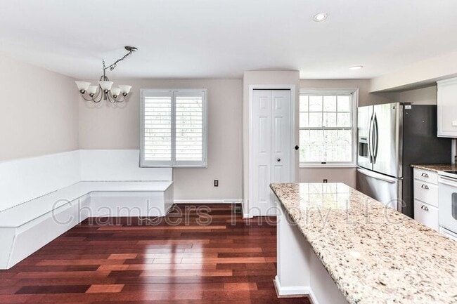 Photo - 1549 Twisted Oak Dr