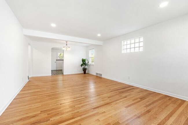 Photo - 2 Bedroom, move in ready home