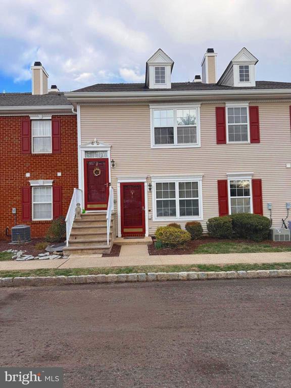 Photo - 103 Castleton Ct Townhome
