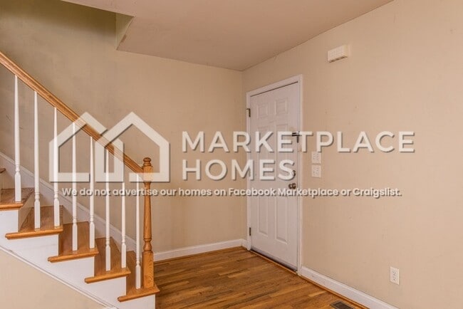 Photo - 10 Shoreham Ct