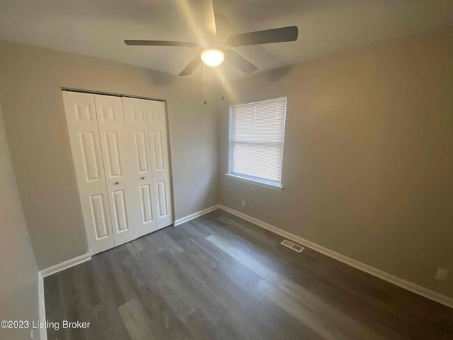 Photo - 1533 S 32nd St