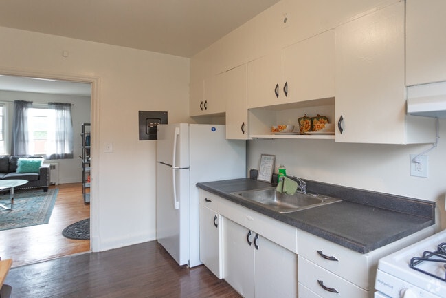 Photo - Wabash Manor Apartments