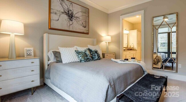 Photo - 2426 Vail Ave Unidad B7