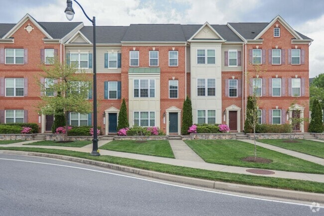 Building Photo - 7954 Blue Stream Dr Rental