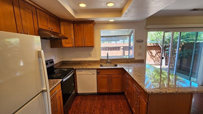 Photo - 4 bedroom townhouse near Top Rated Pleasanton Schools