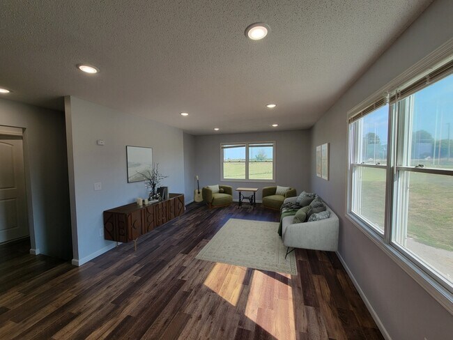 Photo - 2256 Fairfax Dr