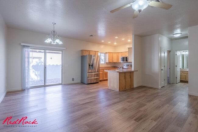 Photo - Spacious 2 Bedroom Hurricane Townhome - Pet friendly!