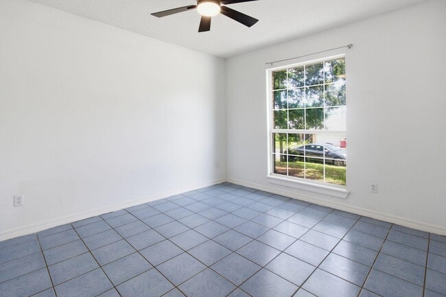 Photo - 5135 Whitehurst Ln