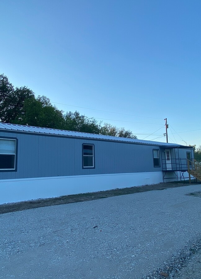 Photo - 340 Live Oak Rd