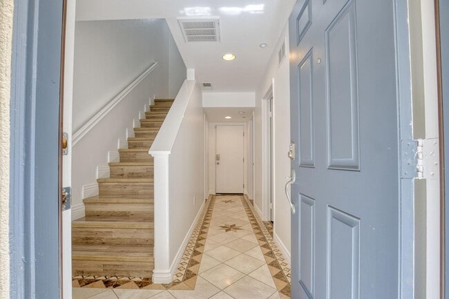 Photo - 2706 Black Locust Ct