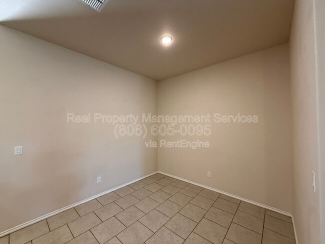 Photo - 14309 Vernon Ave