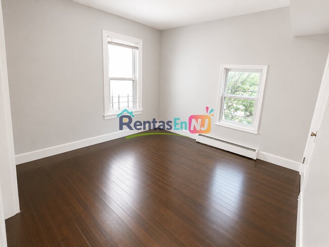 Photo - 58-60-60 Clinton Pl Unit 2