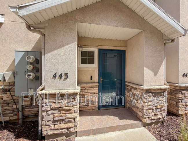 Photo - 443 Kent Dr