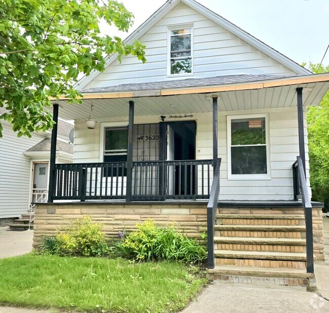 Building Photo - 3620 E 63rd St Rental
