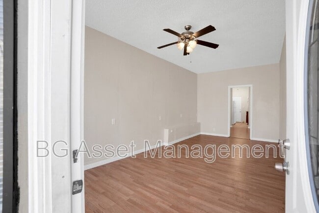 Photo - 916 Marin St Unit A