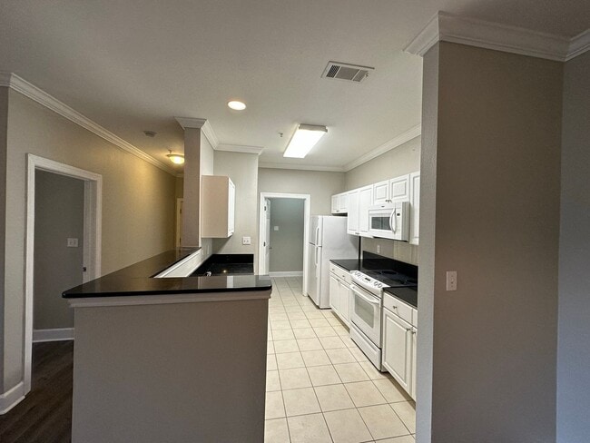 Photo - FIRST FLOOR APARTMENT COMMUNITY POOL!