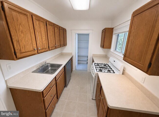 506 Cedarcroft Rd