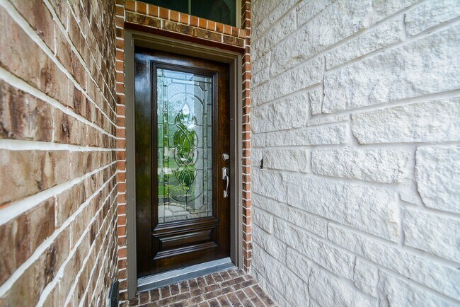 Photo - 232 Clementine Ct