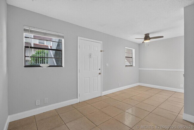 3760 NW 115th Ave Unit 1-4
