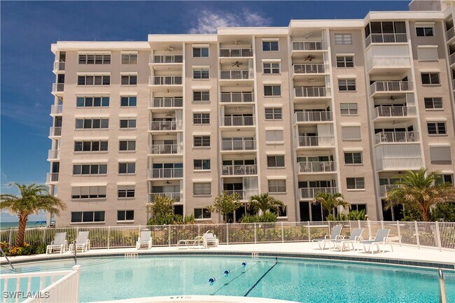 Photo - 3443 Gulf Shore Blvd N Unidad 802