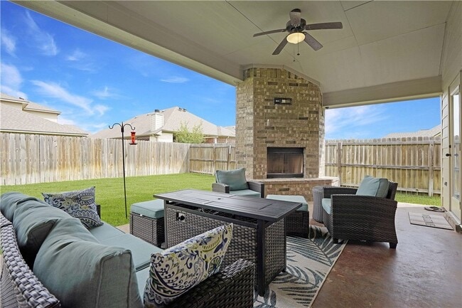 Photo - 2524 Warkworth Ln