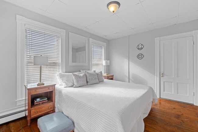 Photo - 792 Grove St Unit 7