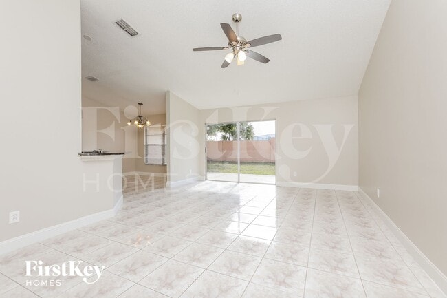 Photo - 2778 Muscatello St