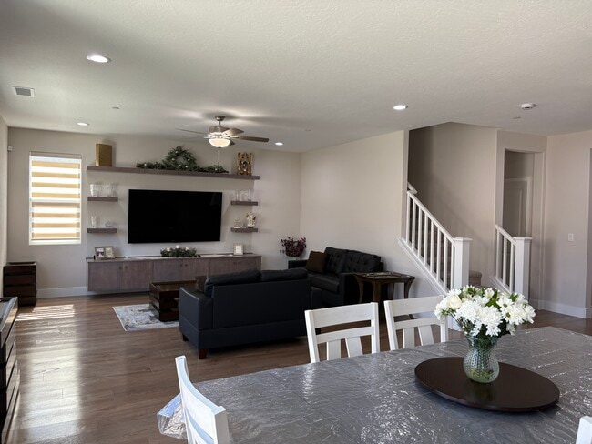 Photo - 2875 E Colina Dr