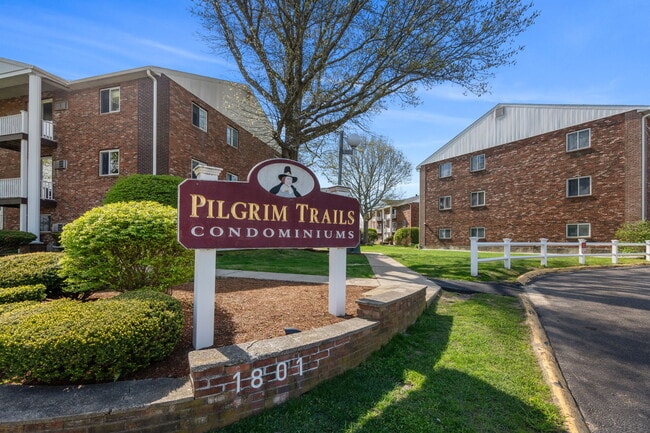 Building Photo - 1801 Ocean St Unit S24