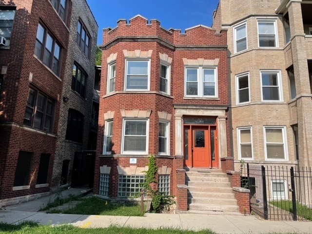 Building Photo - 6150 S University Ave Unit 2