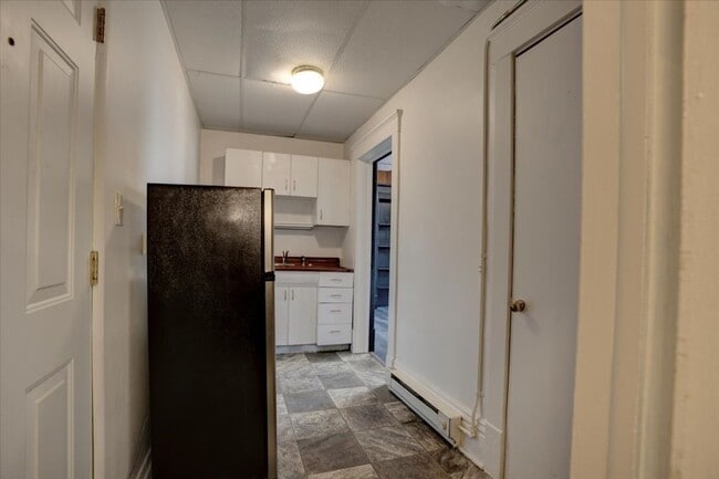 Photo - 1-Bedroom 1-Bathroom / Apartment Unit 2