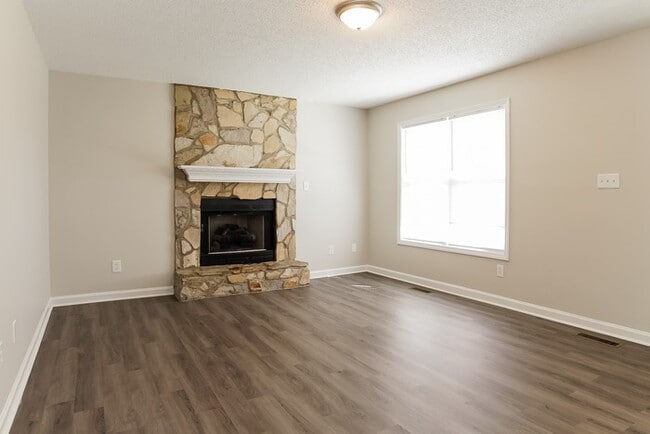 Photo - 163 Creek Meadow Dr