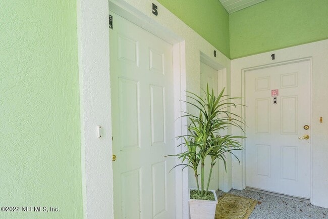 Photo - 13808 Herons Landing Way Unit 5