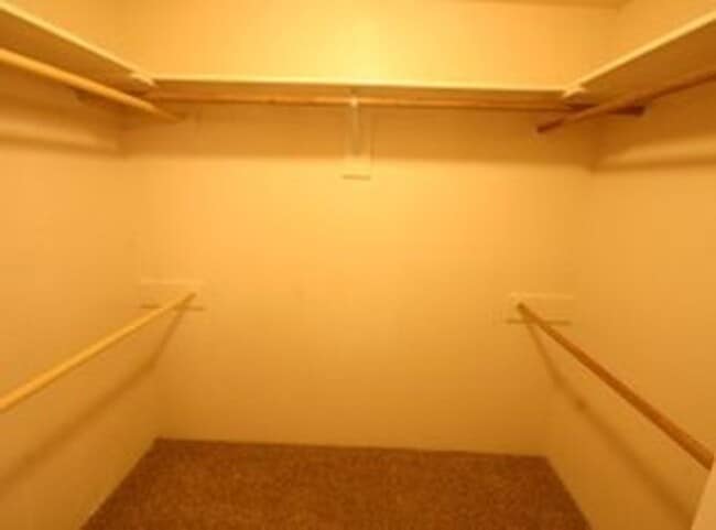 Photo - Large 3 Bedroom Home In Enterprise Area