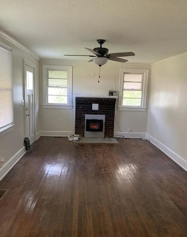 Photo - 8 Virnelle St