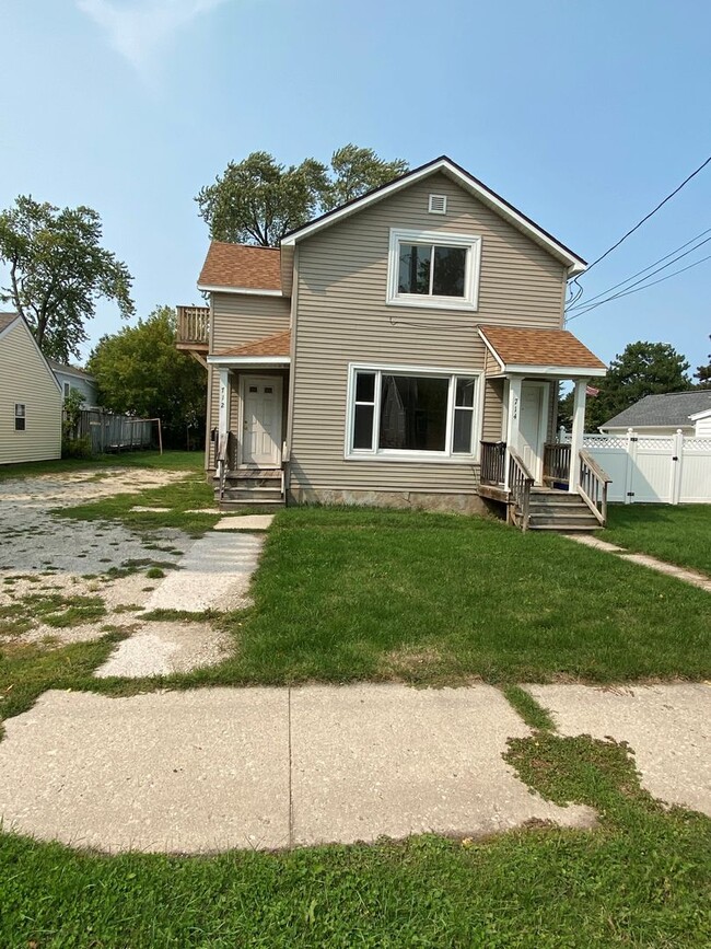 Building Photo - 712 S Oakland Ave