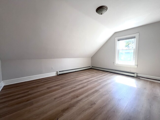 96 Larch St Unit 3