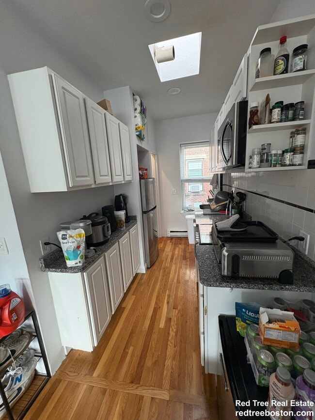 Photo - 57 Westland Ave Unidad 8