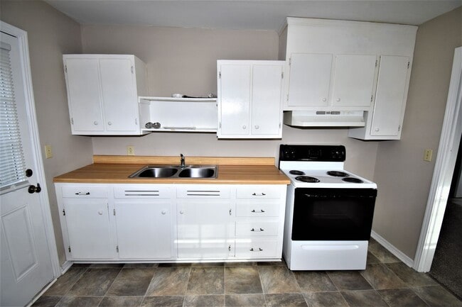Photo - 936 Woody Hills Dr Unit 938