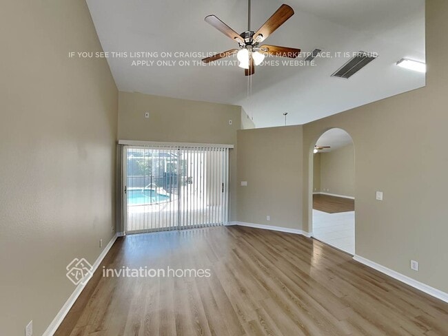 Photo - 4208 74th Ave E