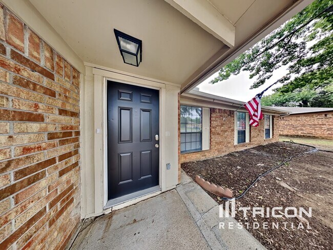 Photo - 6007 Big Springs Dr