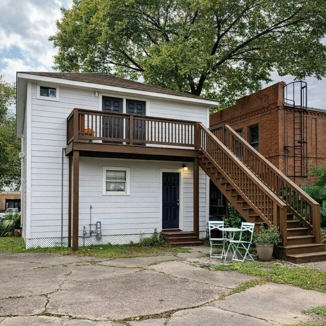 Building Photo - 6833 Avenue C Unit 1