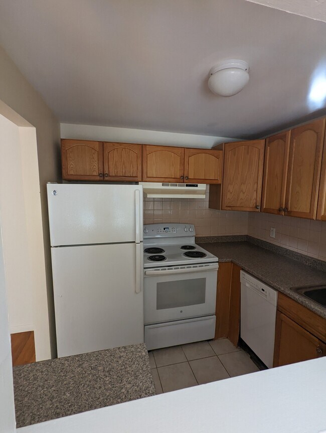 Photo - 221 Central St Apartments Unit 8