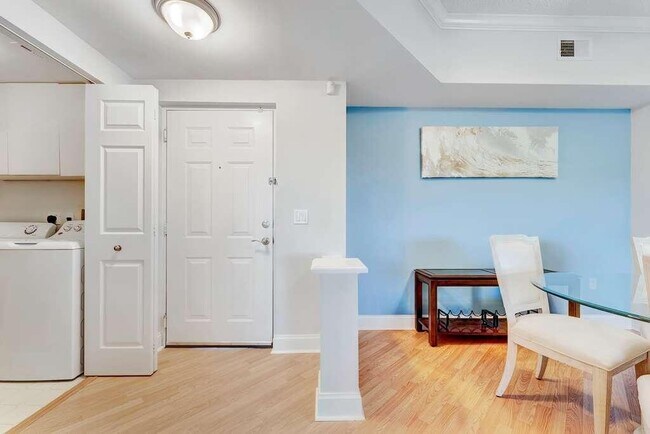 Photo - 2417 Tuscany Way Unit 2417